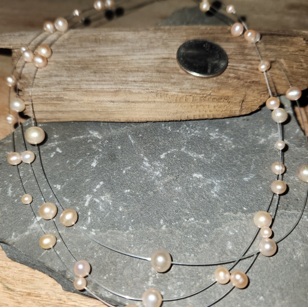 Invisible Line Pearl Necklace 14kt Gold Clasp.  EUC Vintage